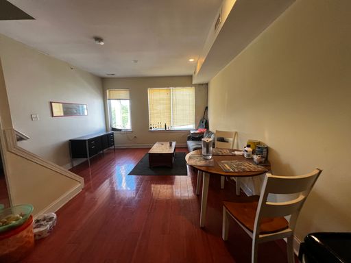 One furnished 2fl room 2R of Bi-level 2fl 3fl 4B2B unit | Walking distance to Drexel University and UPenn – photo 1