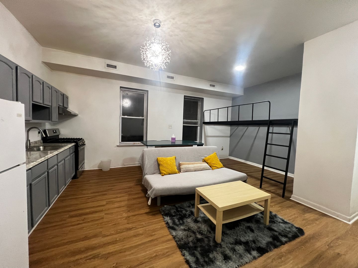 Philadelphia Apartment: 401 N 41st st