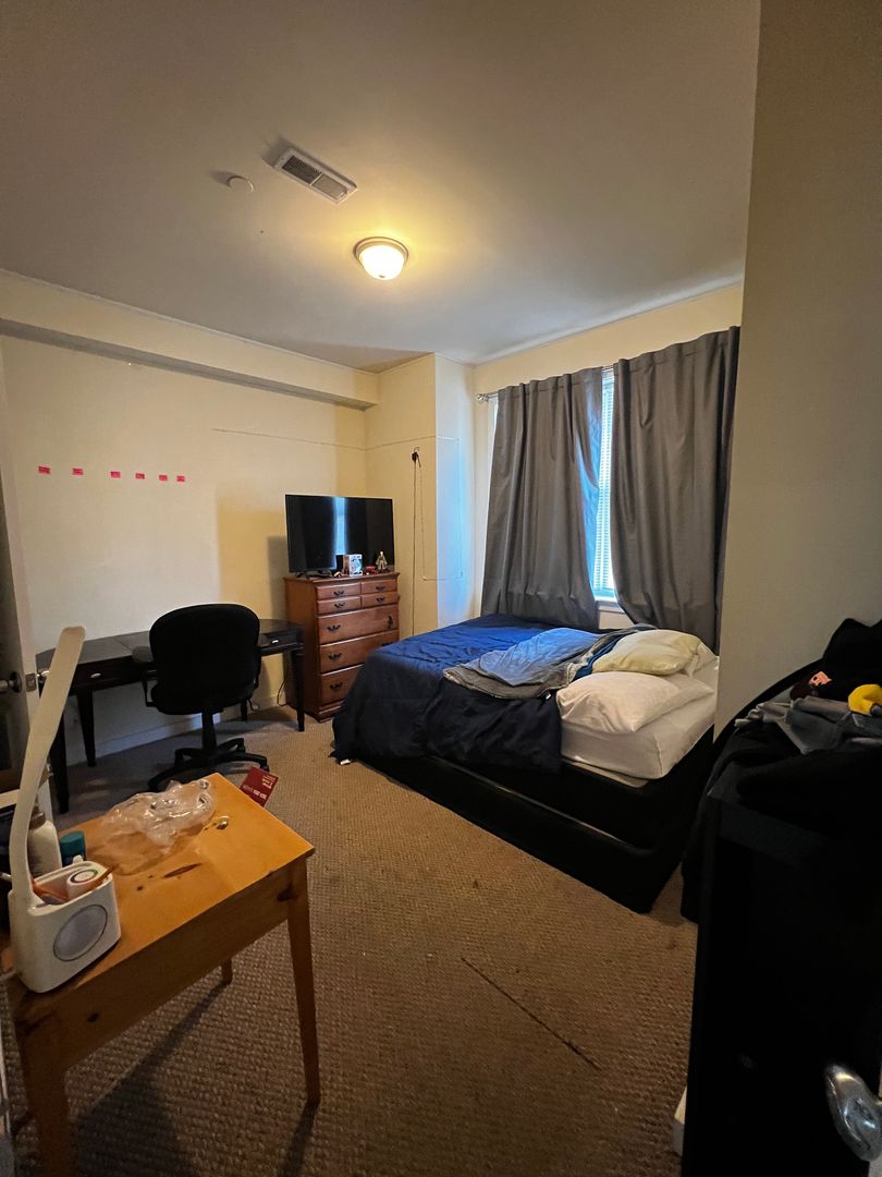 Philadelphia Apartment: 2036 N 17th st