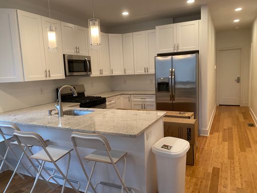 One furnished studio on 3rd floor of 6B6B house – photo 1