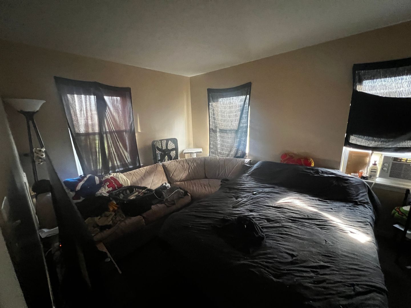 Philadelphia Apartment: 616 N 33rd st