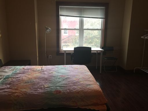 One furnished room with private bathroom 2R in a 2nd floor 2B2B unit | Walking distance to Drexel University and UPenn – photo 1
