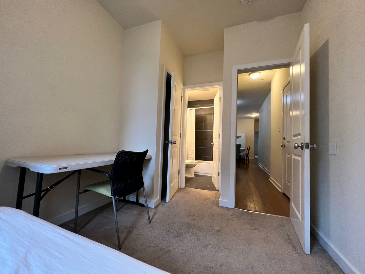 Philadelphia Apartment: 2036 N 17th st