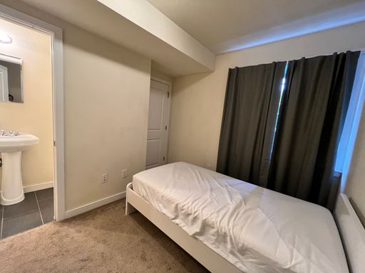 One furnished room with private bathroom BF | Walking distance to Temple University – photo 1