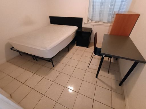One furnished room rm2 at basement of a 5B3B house | Walking distance to Drexel University and UPenn – photo 1