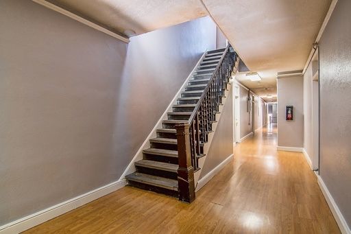 Listing photo thumbnail