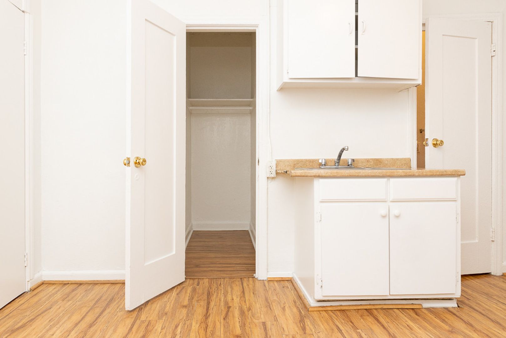 Los Angeles Apartment: 2105-2107 E Cesar E Chavez Ave