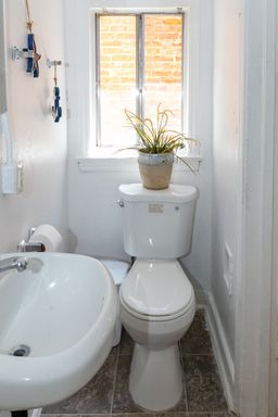 Listing photo thumbnail
