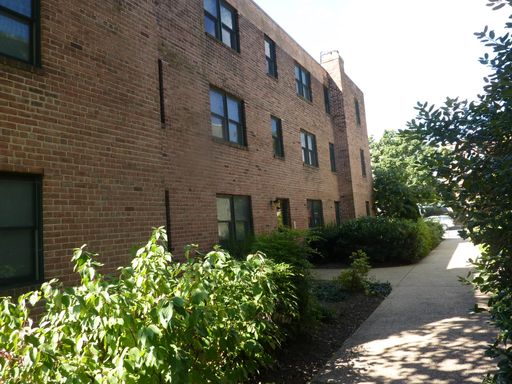 319 12th St NE - #5 – photo 1