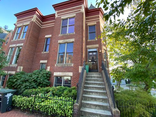 619 1/2 I St SE – photo 1