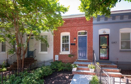 1349 C Street, NE – photo 1