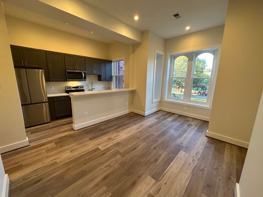 507 Seward Square SE - 3 – photo 1