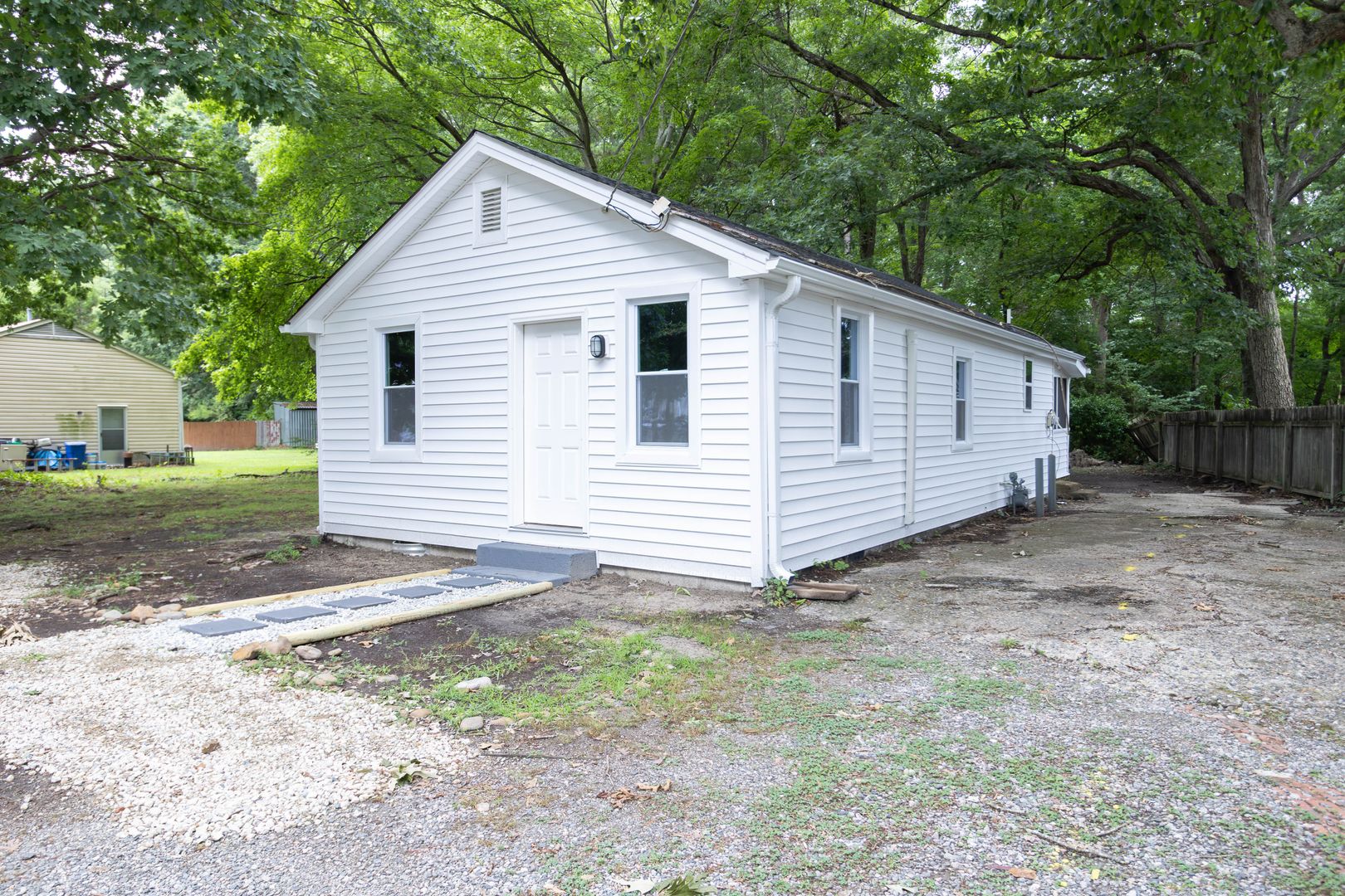 Newport News House: 345 Tabbs Lane