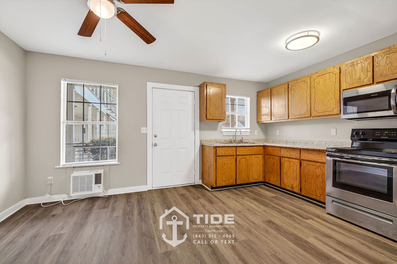 North Charleston Apartment: 2220 Van Buren Ave