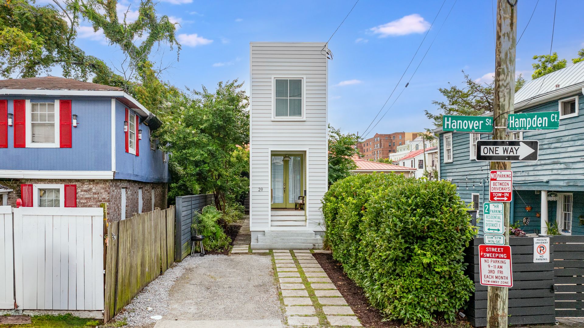 Charleston House: 29 Hanover Street