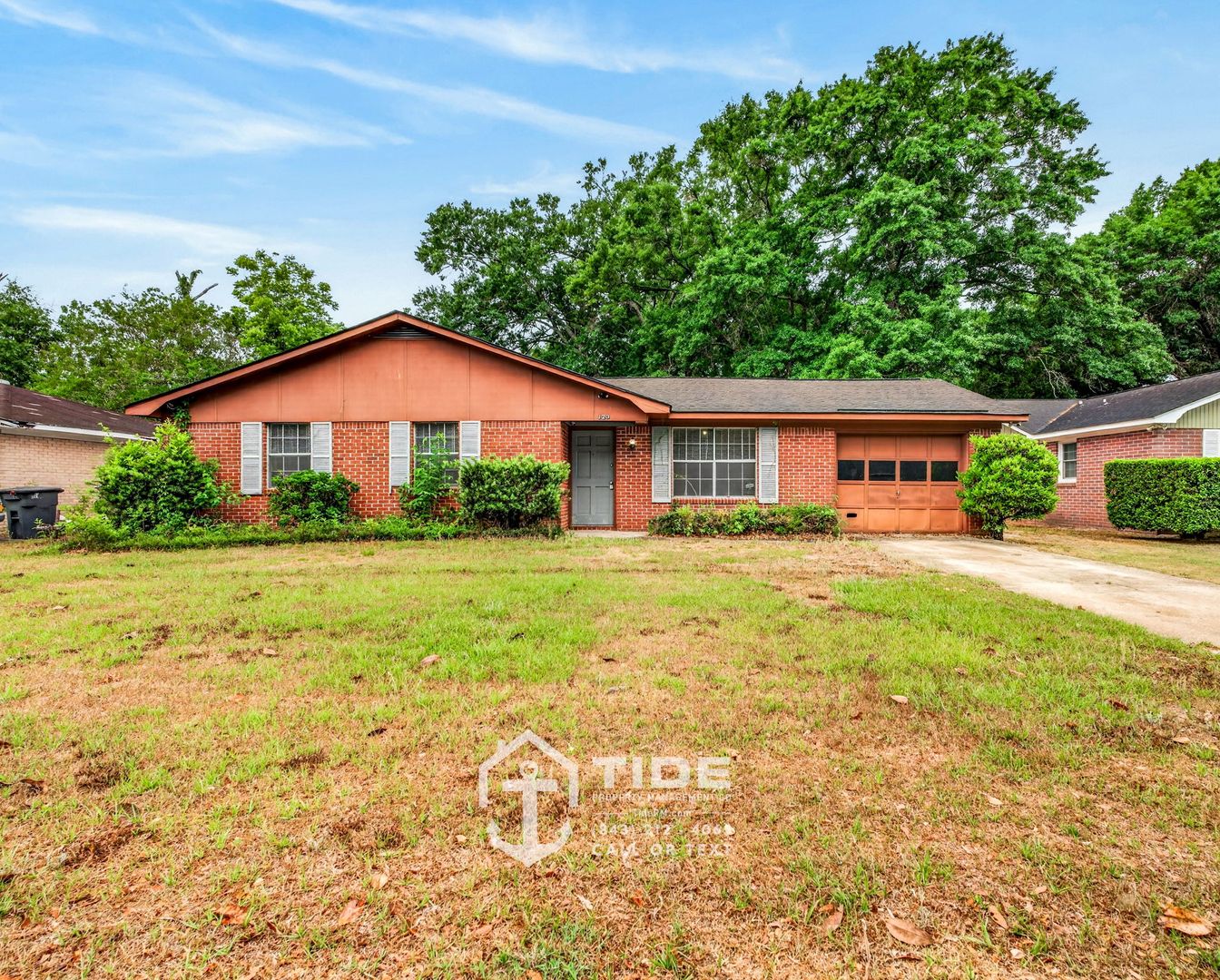 Summerville House: 123 East Edgefield
