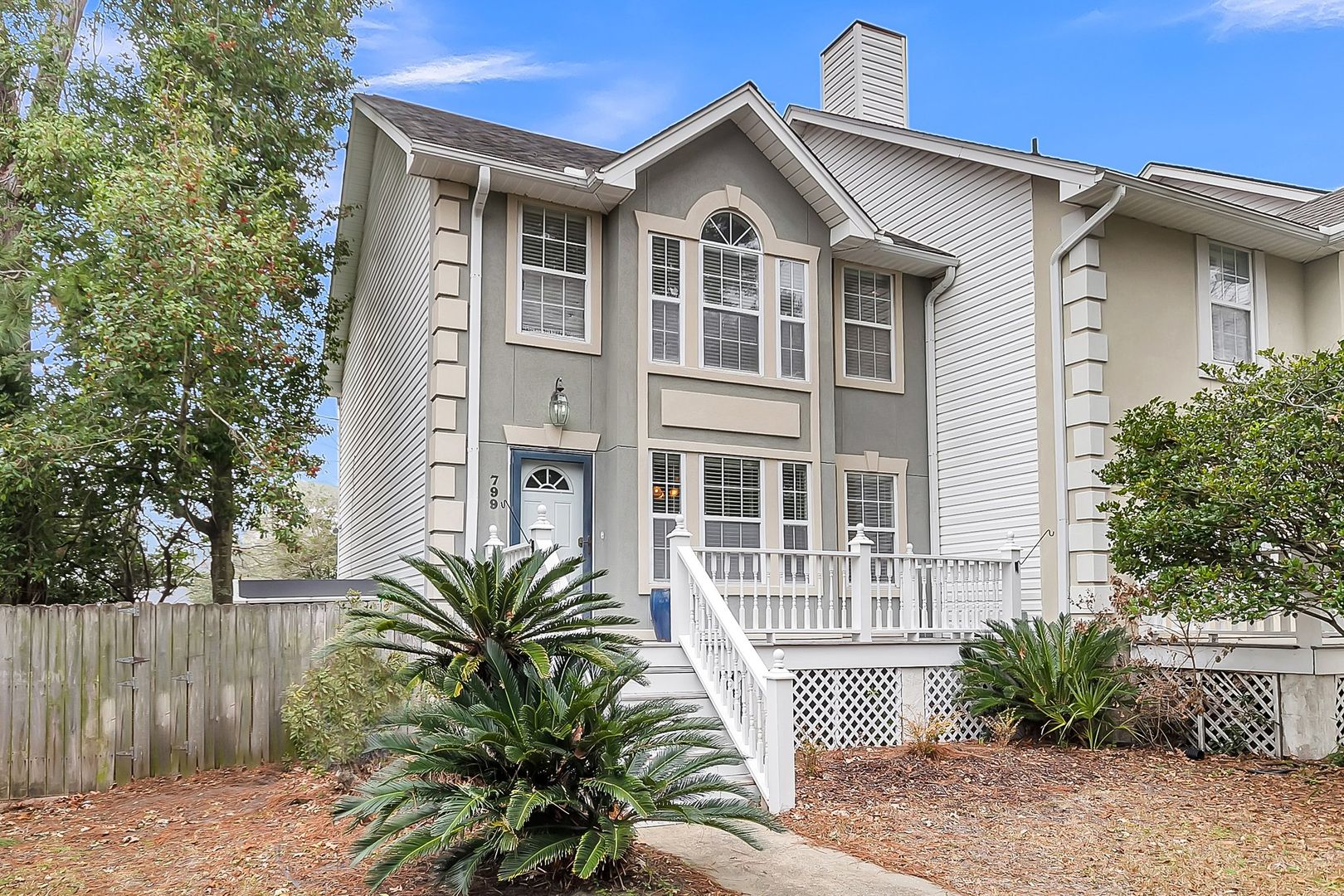 Charleston House: 799 Harbor Pl Drive, Charleston, SC 29412