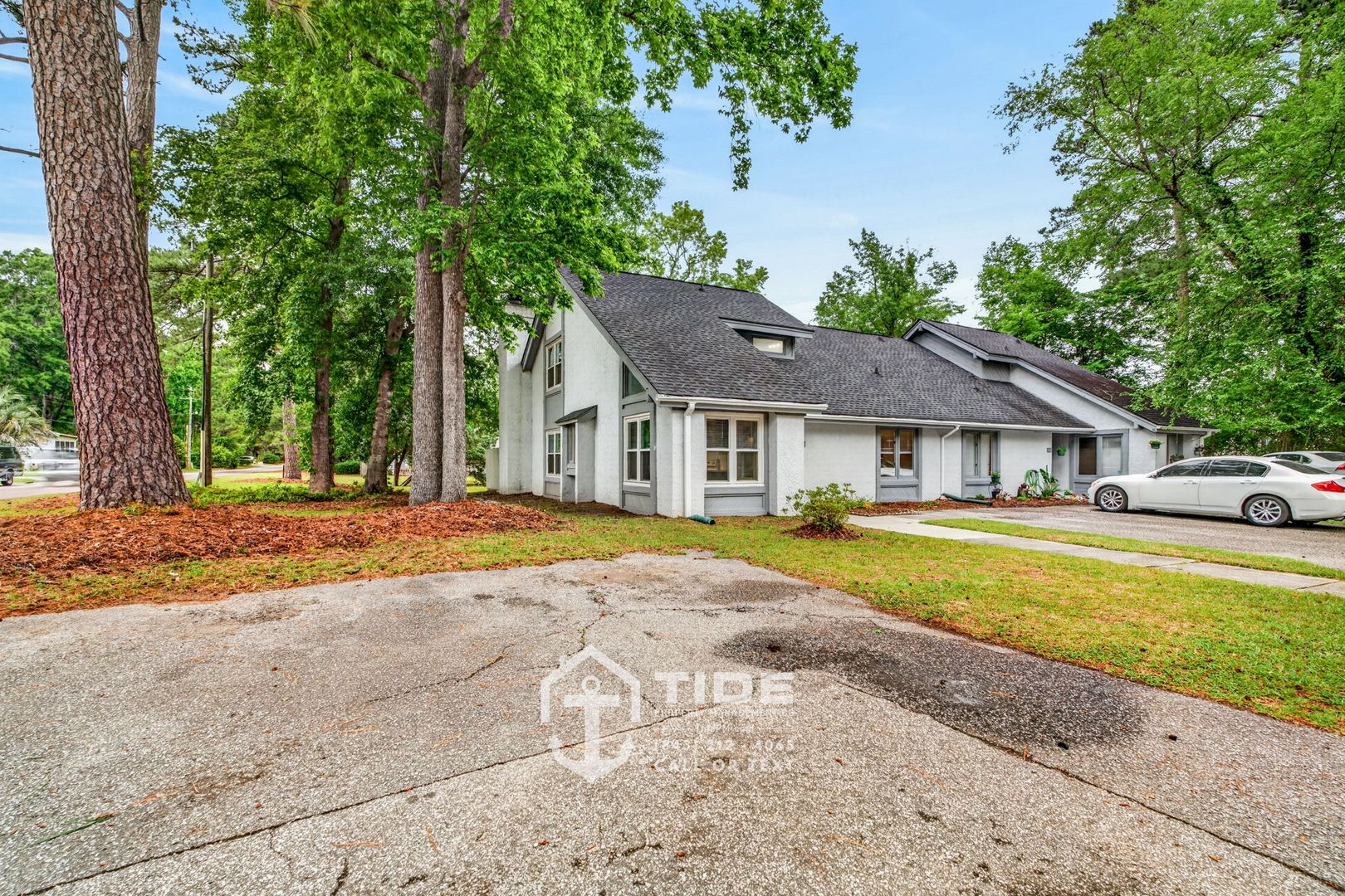 Summerville House: 101 Chattum Ct