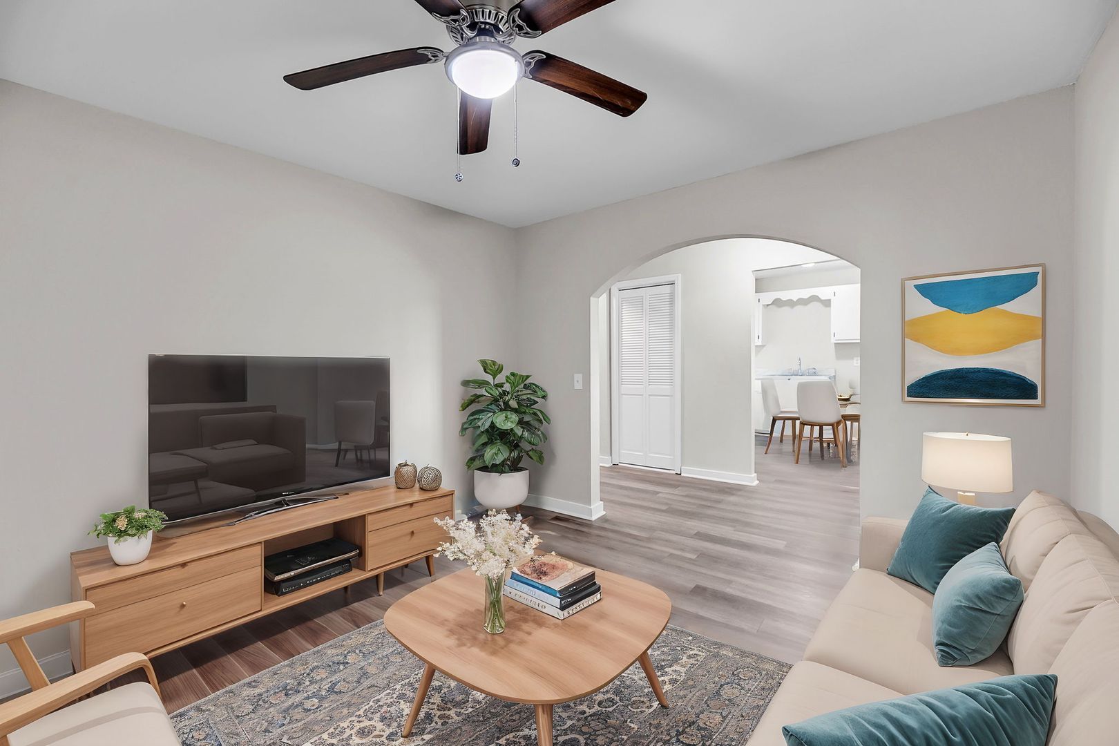 North Charleston Apartment: 2220 Van Buren Ave