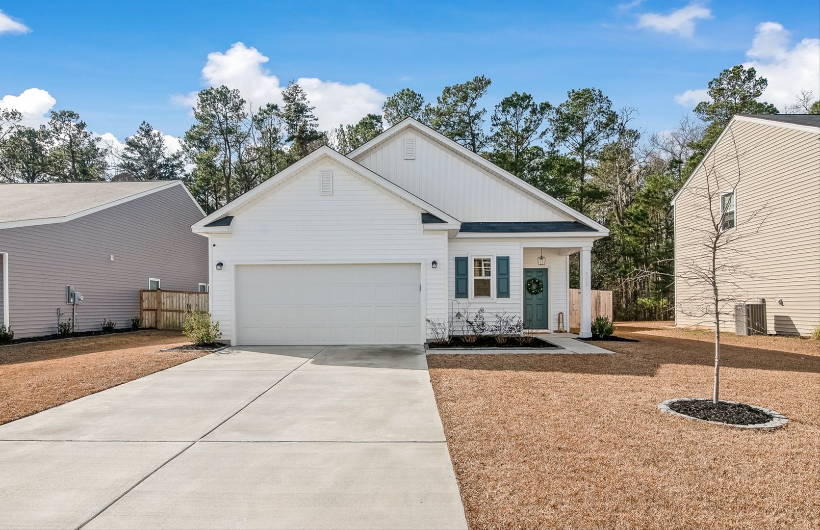 Moncks Corner House: 565 Abigail Street