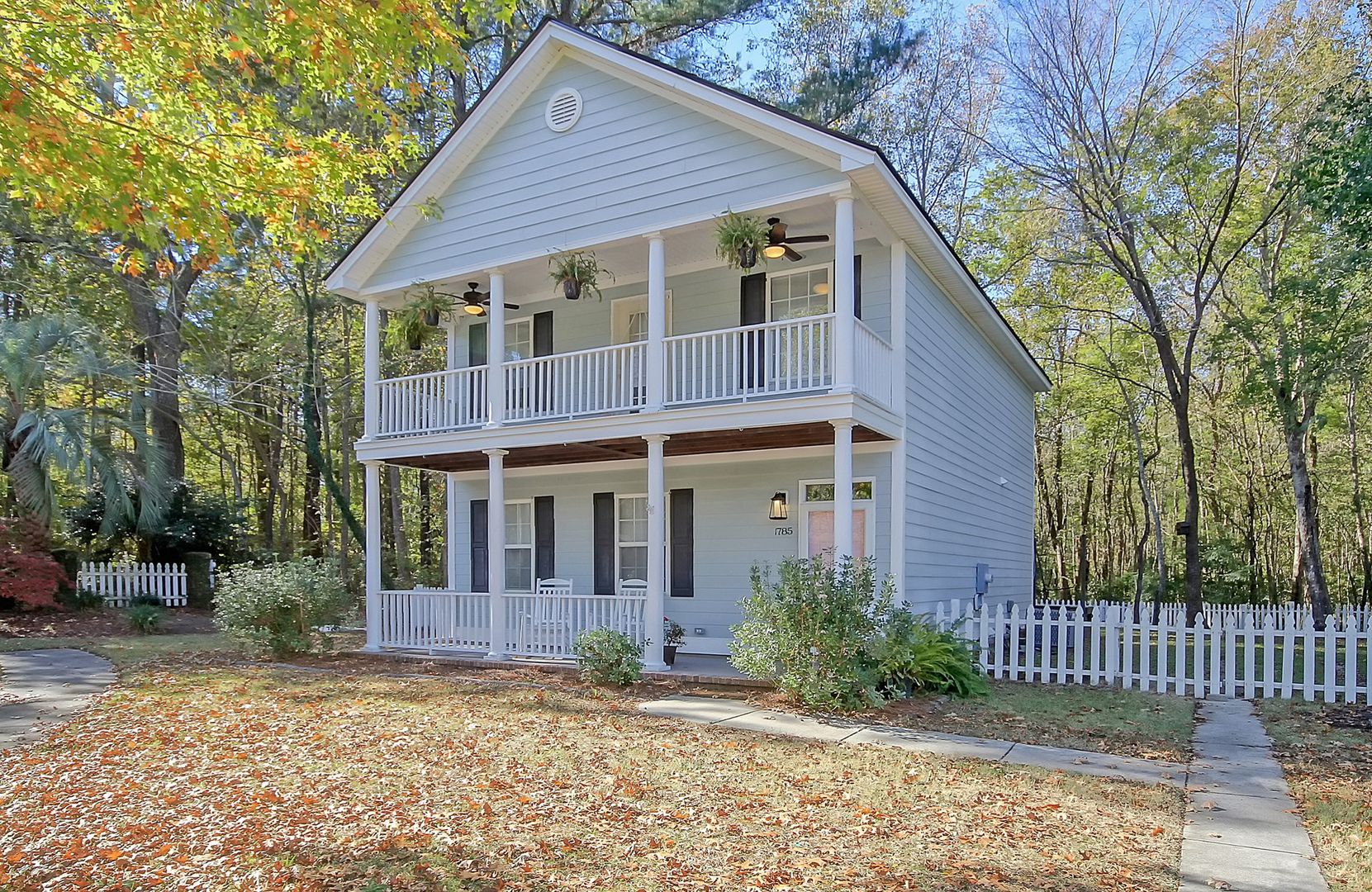 Johns Island House: 1785 Hickory Knoll Way