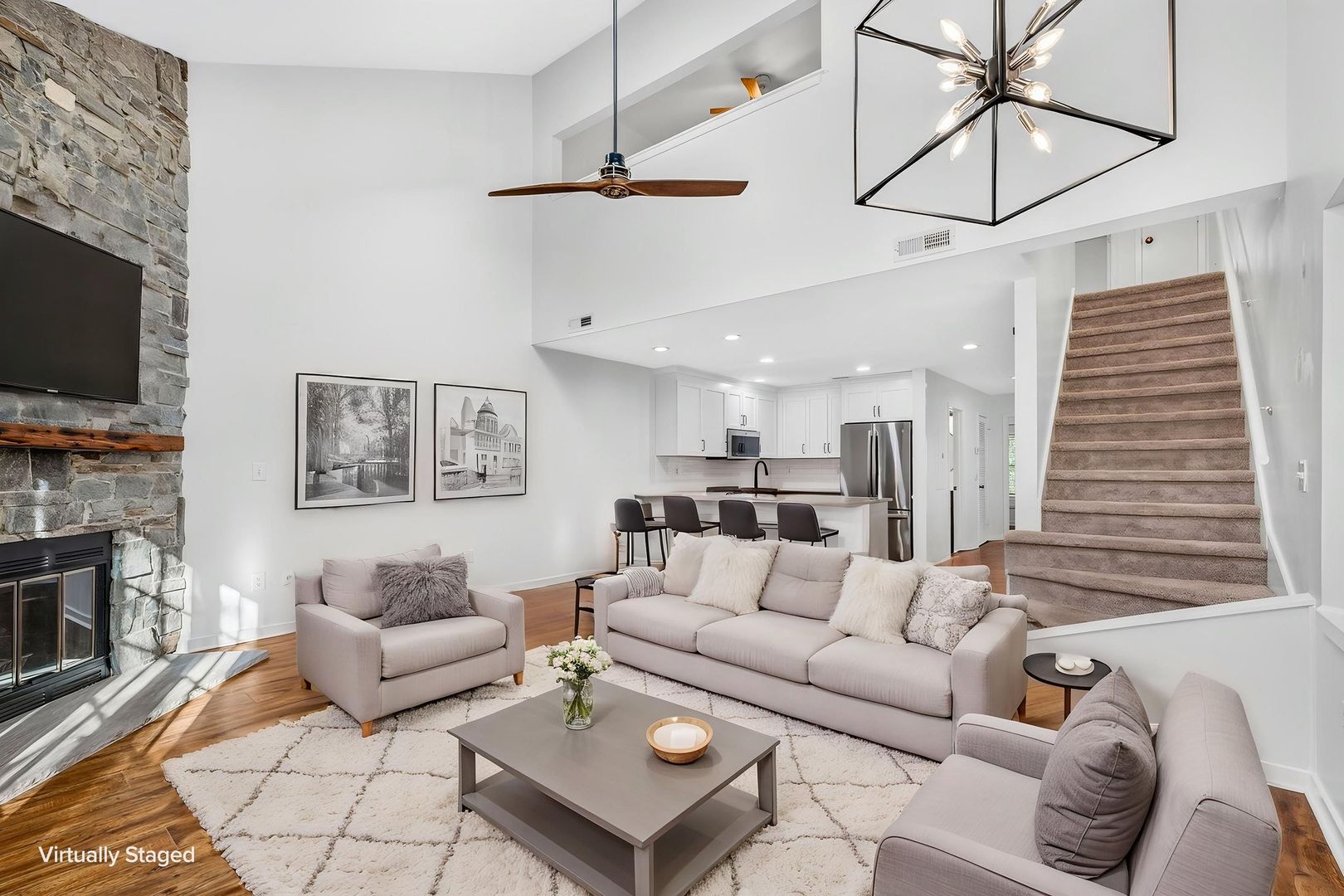 Charleston House: 138 River Breeze Drive