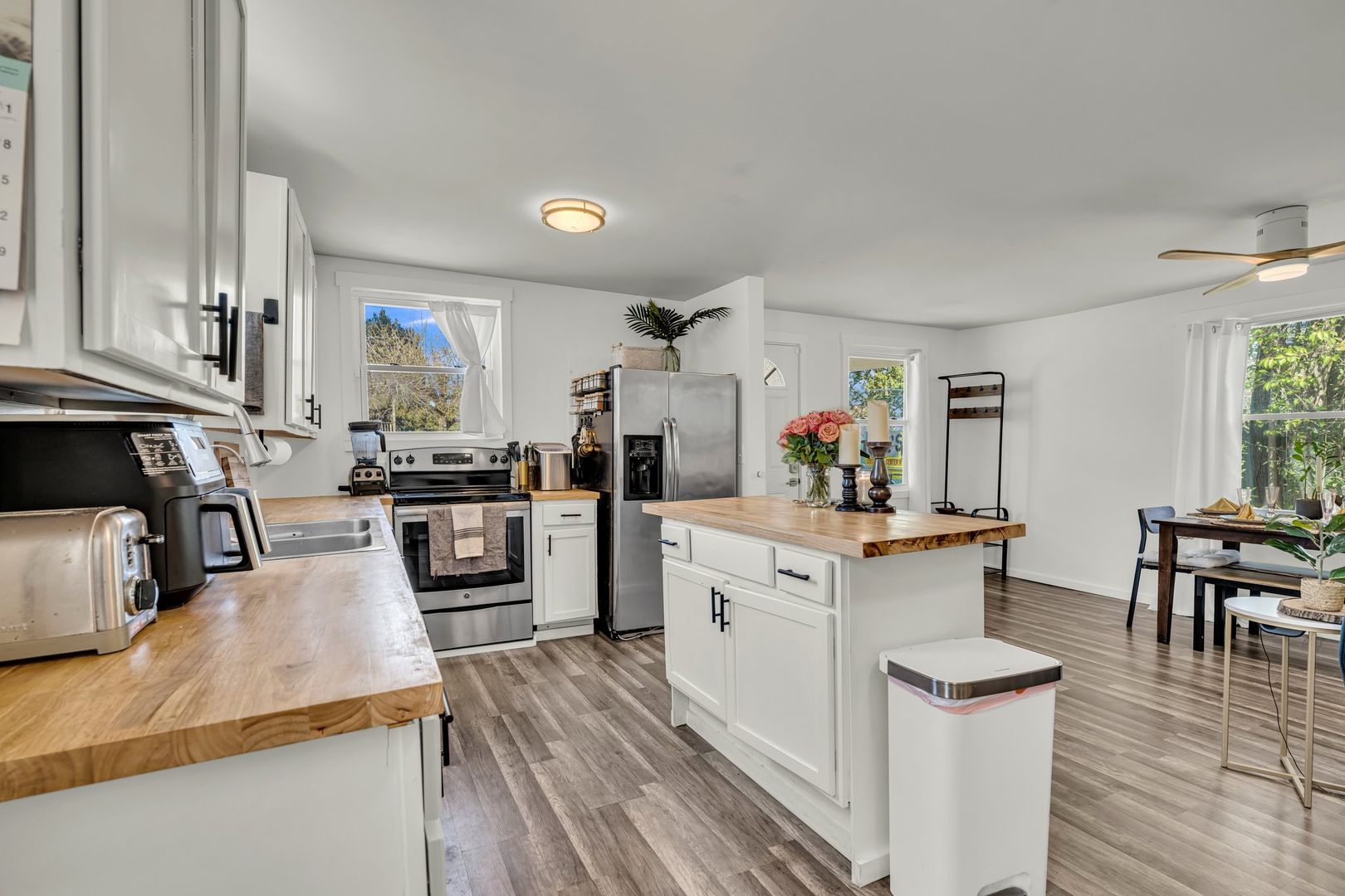 Hanahan House: 1237 Dickson Avenue