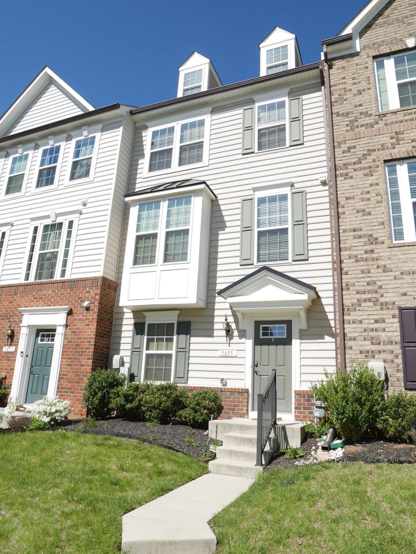 Owings Mills House: 9455 Virginia Jane Way
