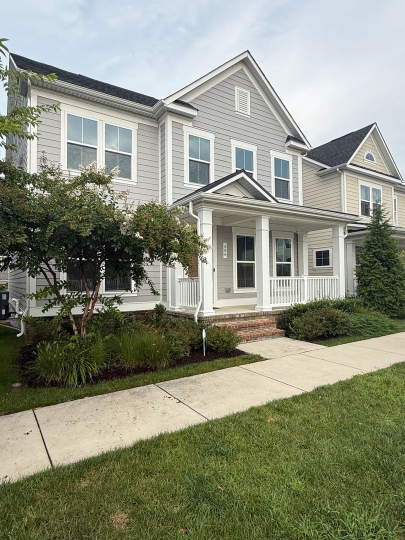 Middle River House: 506 Ladywell St