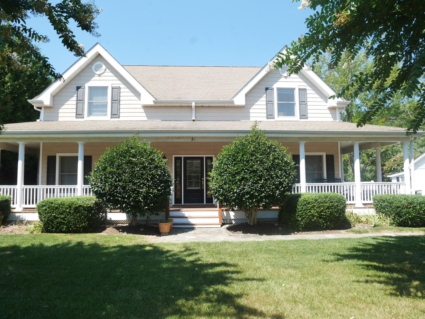 Lewes House: 36 Harborview Rd