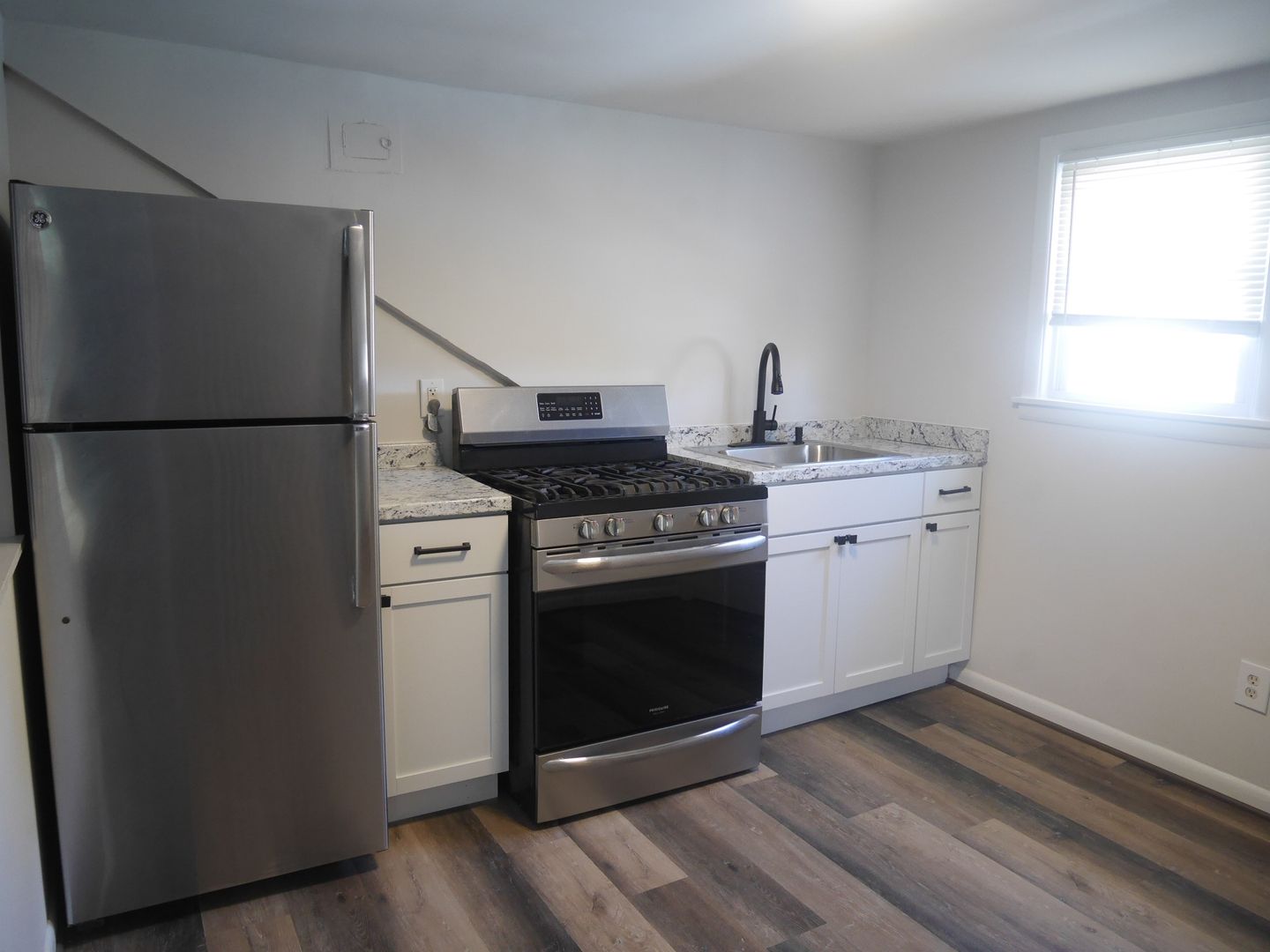 Baltimore Apartment: 2905 Echodale Ave