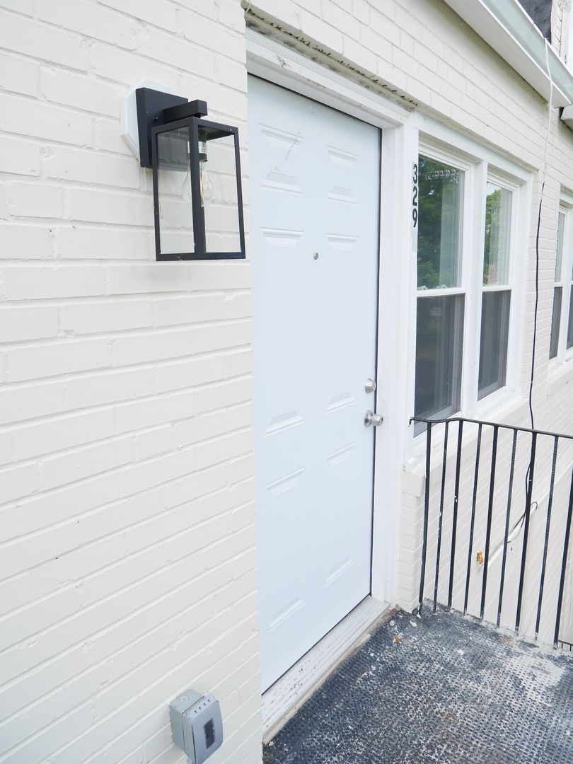 Essex Apartment: 325-331 S. Marlyn Ave