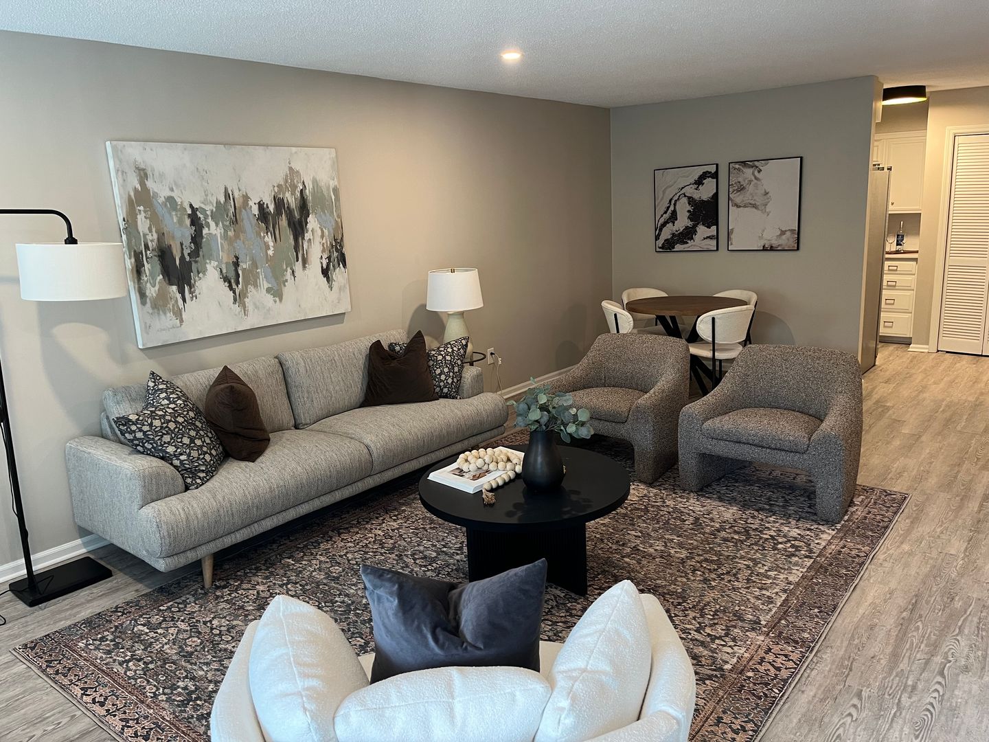 Fairway Apartment: 2900 W. 53rd Street