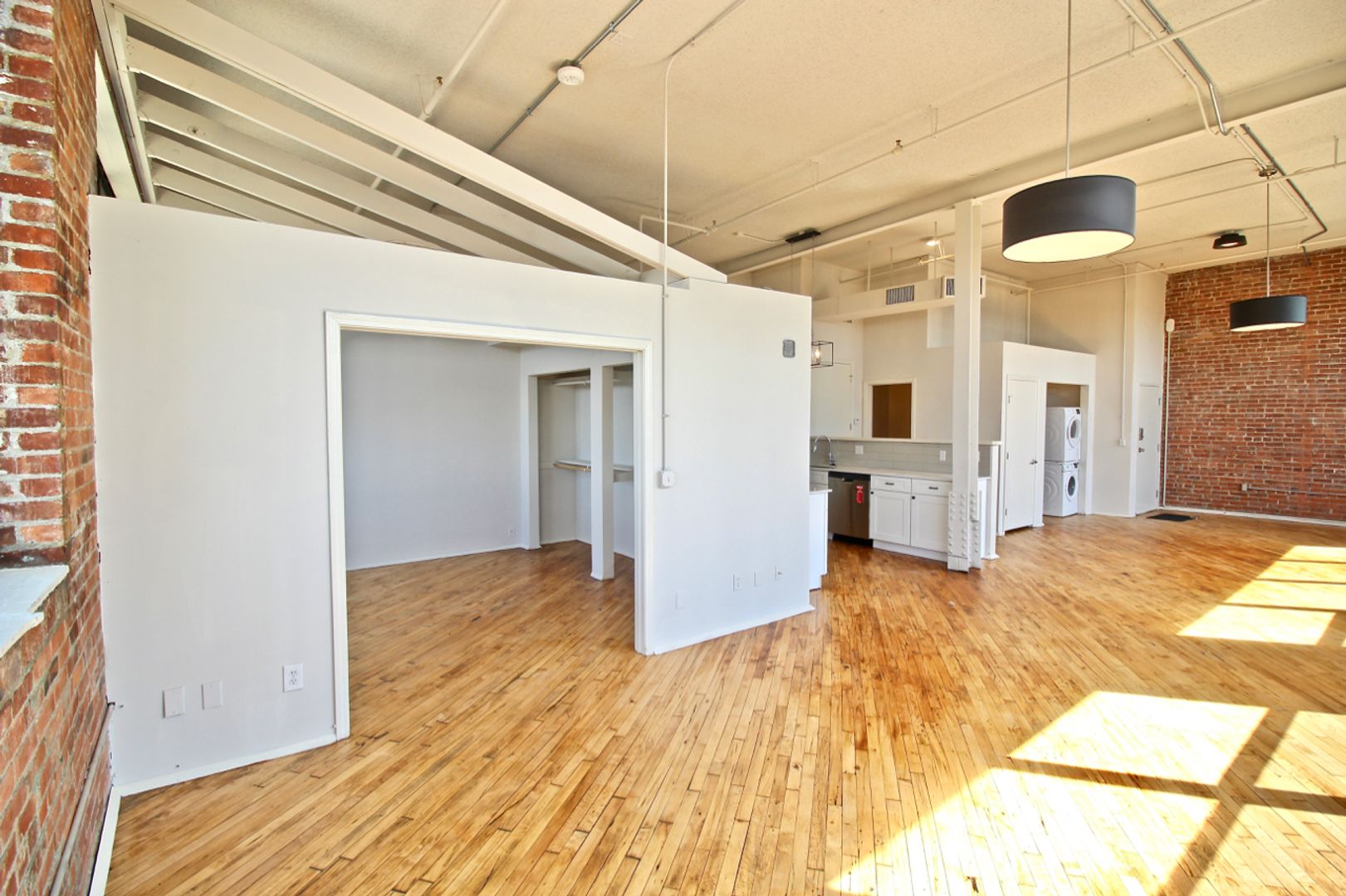 Kansas City Apartment: 201 Wyandotte St