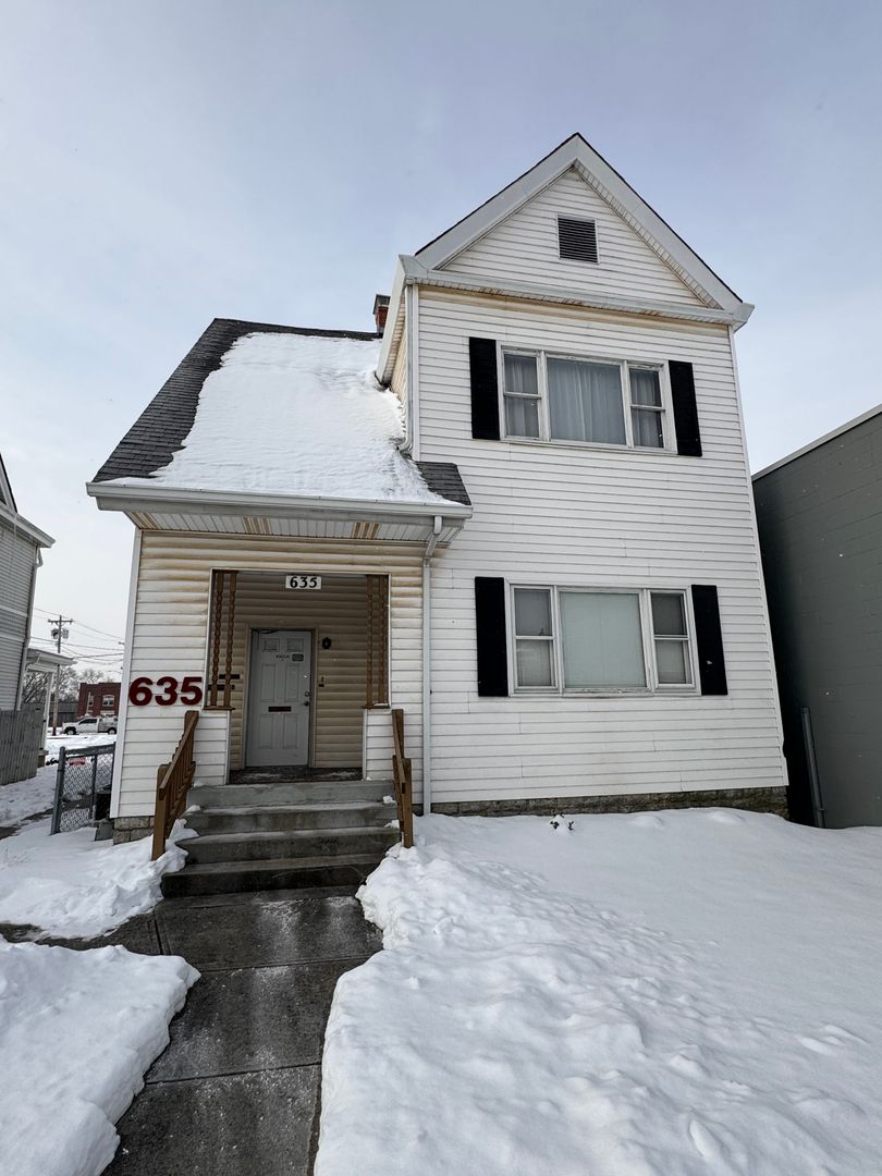 Hamilton Apartment: 635 High Street