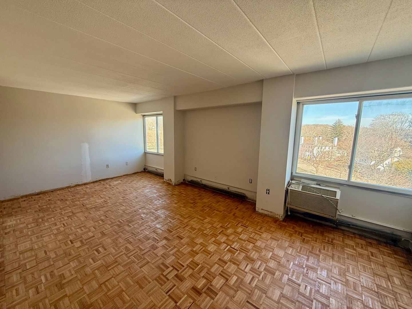 Norwich Apartment: 206 Washington Street