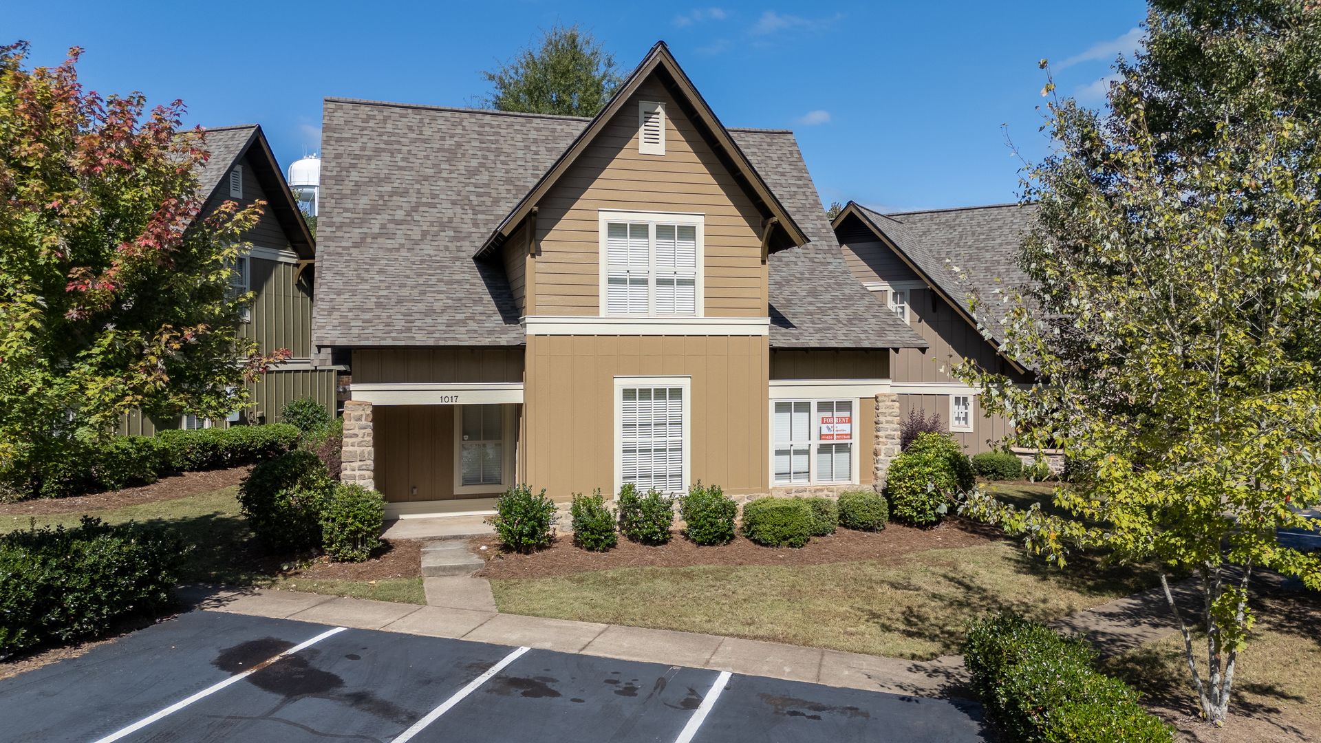 Clemson Apartment: 101 West Ln