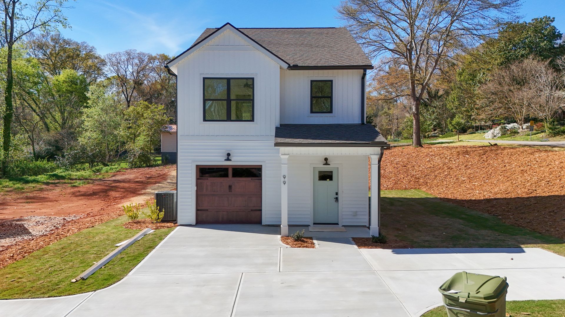 Clemson House: 97 Issaqueena Trl