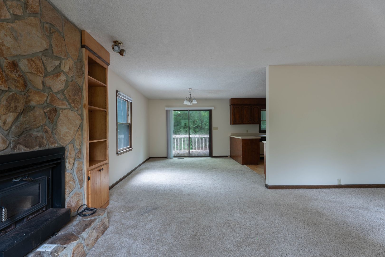 Seneca Apartment: 105 Hanover Way