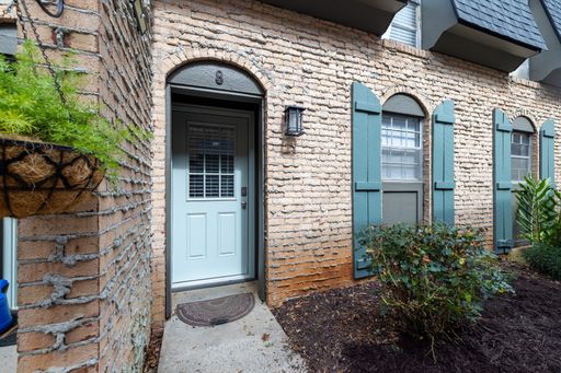 Newly Renovated Apartment Downtown Clemson – photo 1