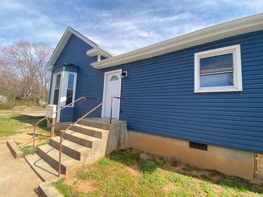 301 Eaton St - A, Central, SC