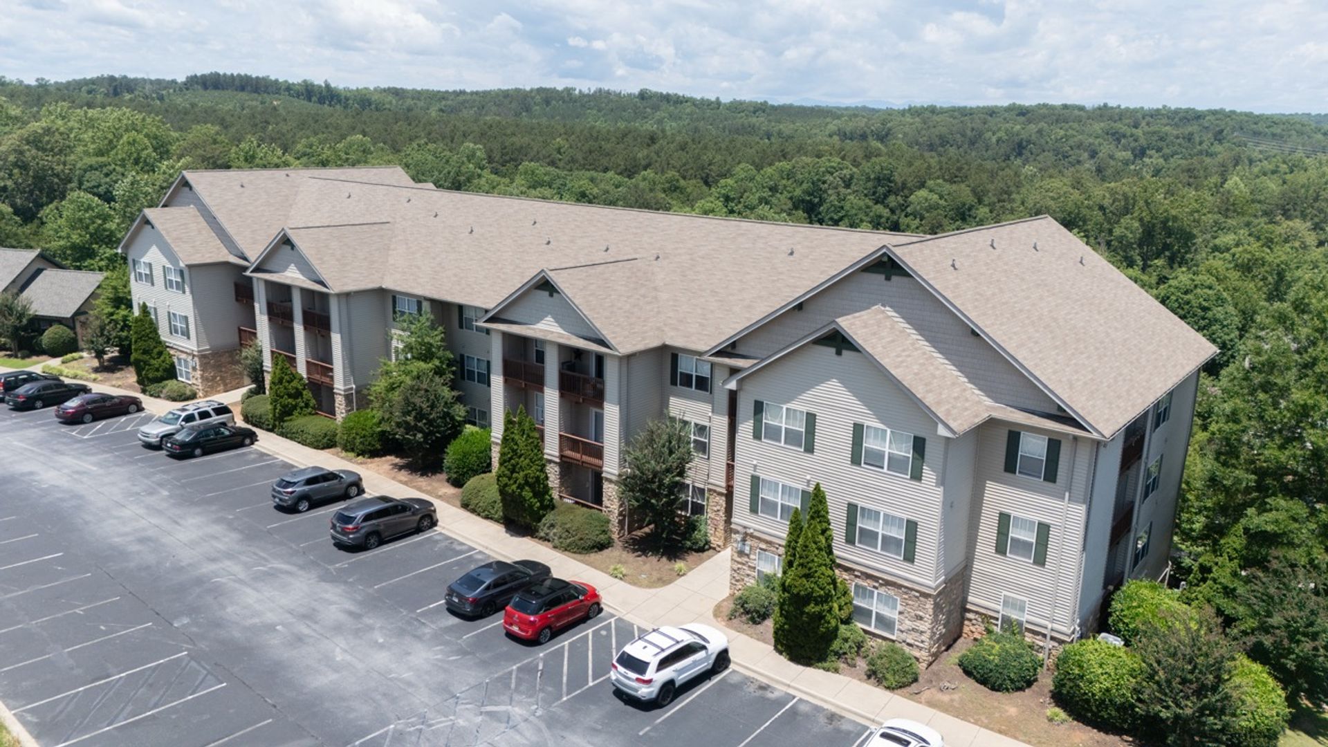 Seneca Condo: 834 Harts Cove Way