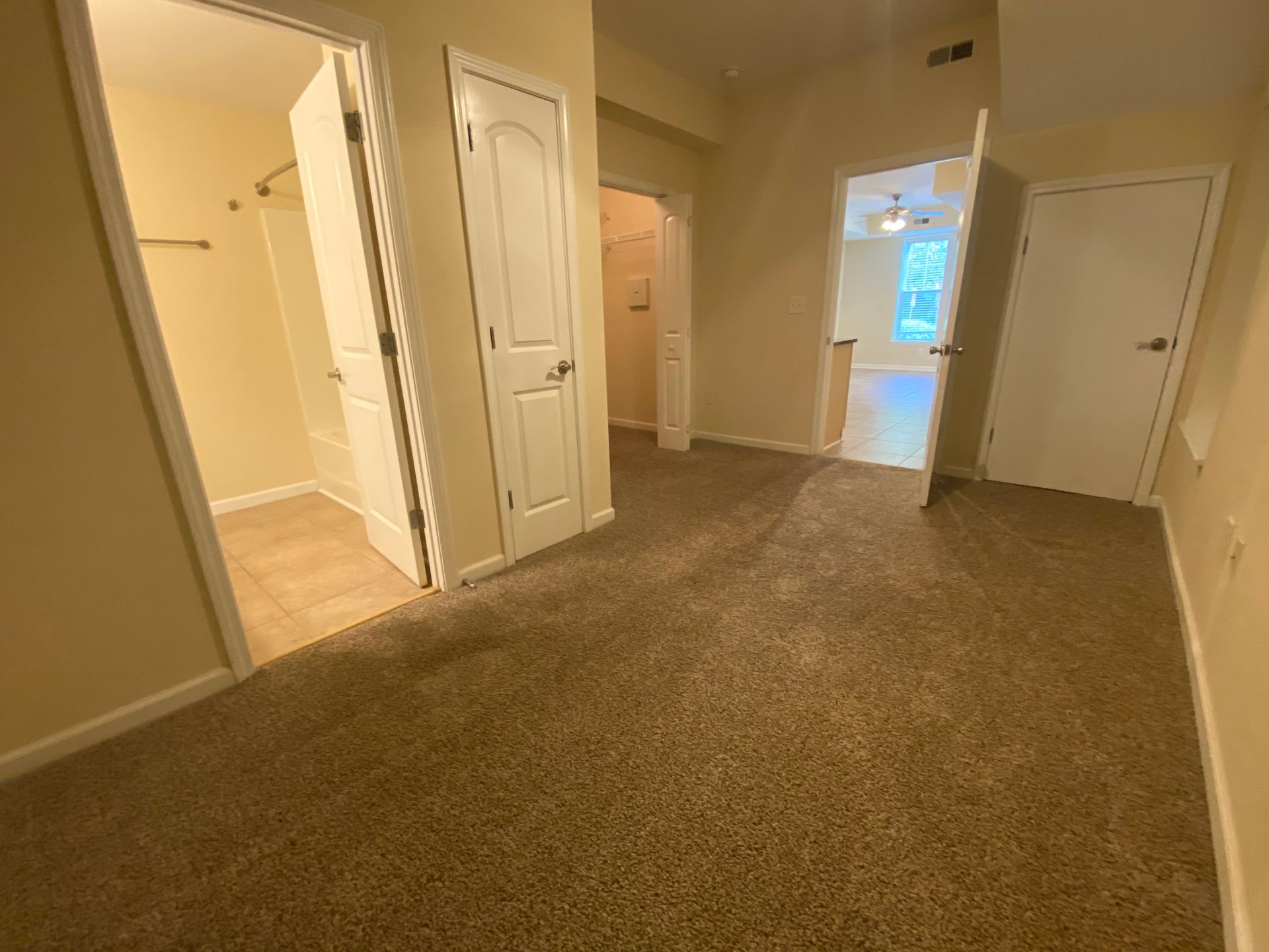 Pendleton Apartment: 11 Maverick Dr