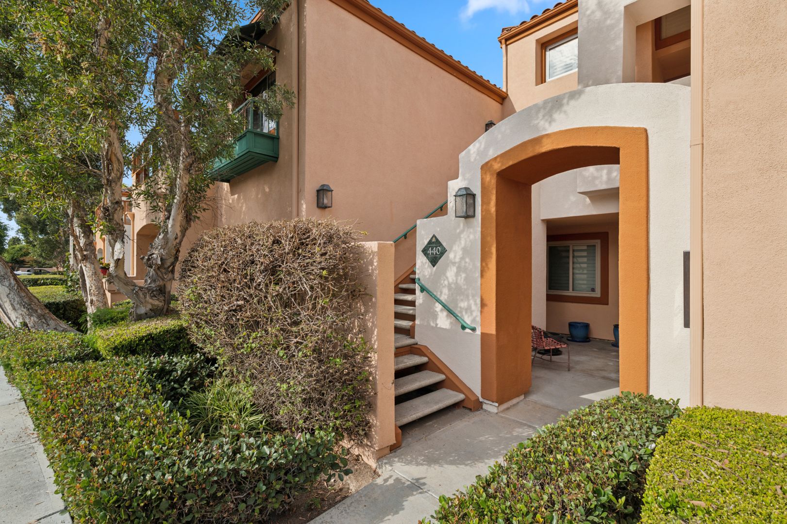 Newport Beach House: 440 Villa Point