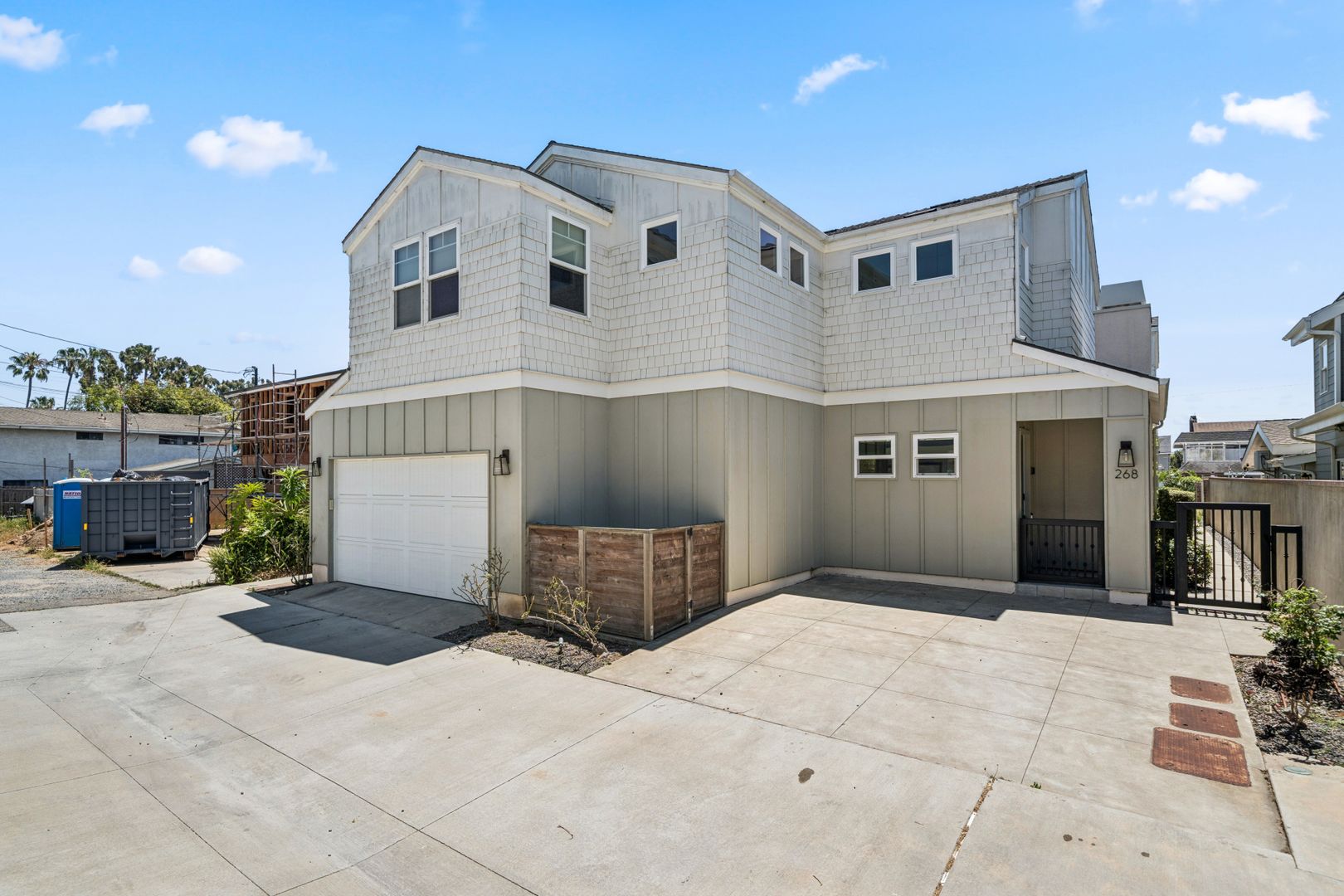 Costa Mesa House: 268 Palmer St