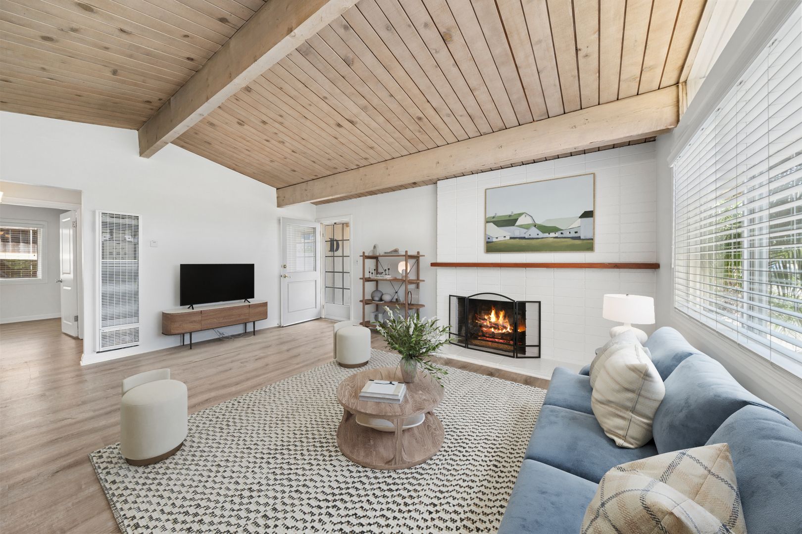 Costa Mesa Apartment: 2545 Elden Ave.