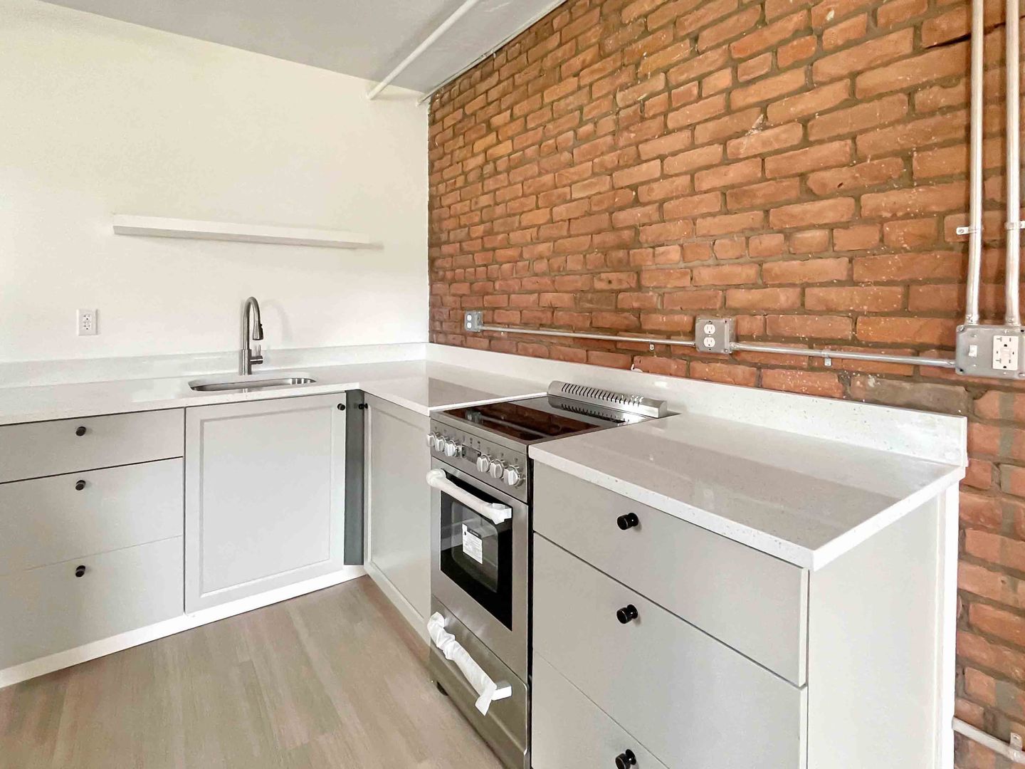 Detroit Apartment: 1415 Glynn Court