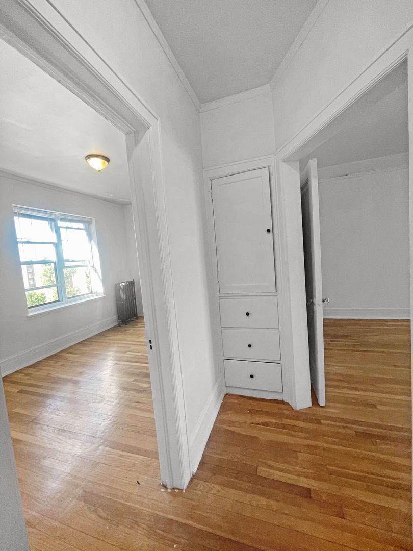 Detroit Apartment: 2258 W Grand Blvd