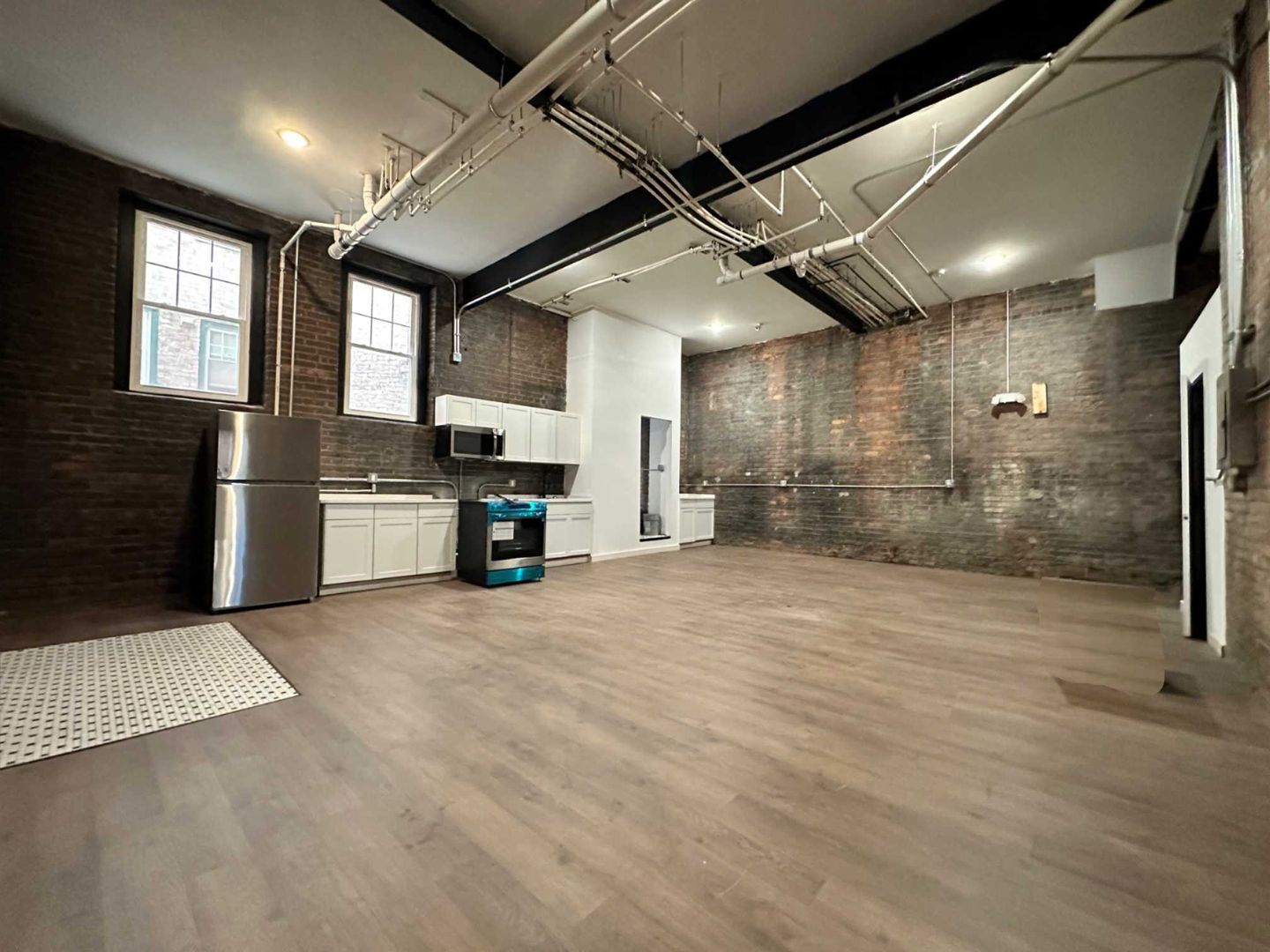 Detroit Apartment: 10210 Second Ave