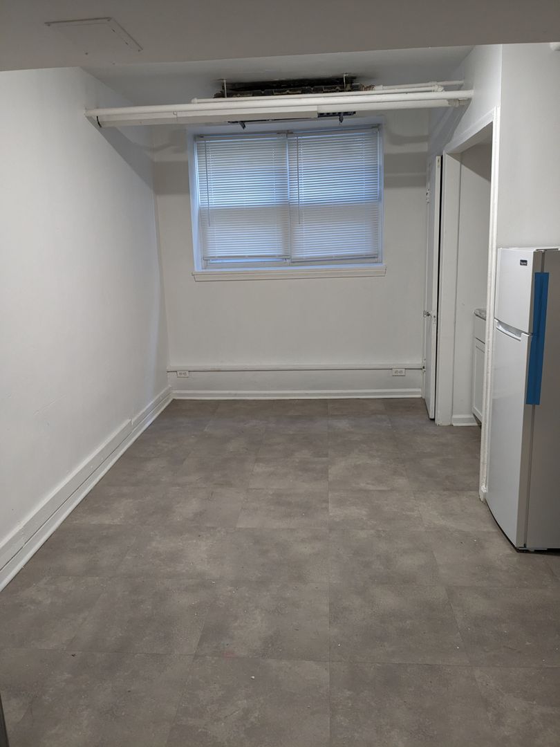 Detroit Apartment: 2258 W Grand Blvd